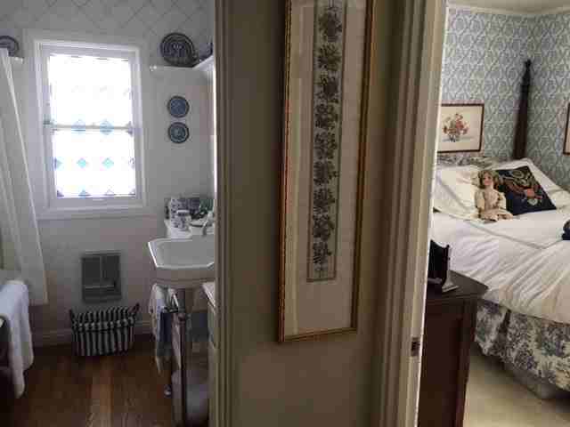 4 Valencia Dr - Photo 6 of 20