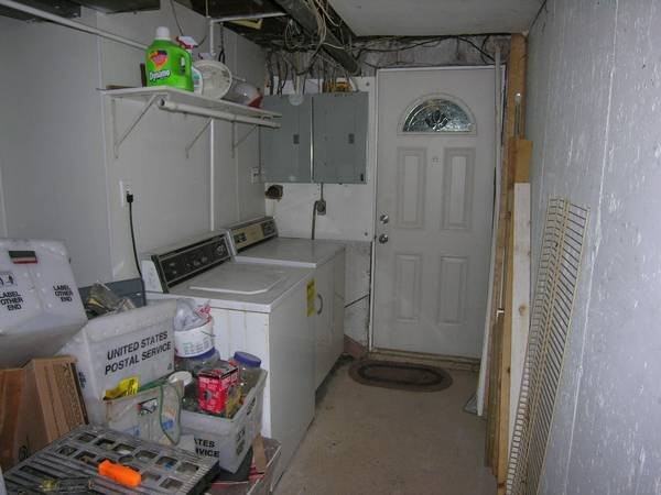 280A Greenough St #A - Photo 3 of 8