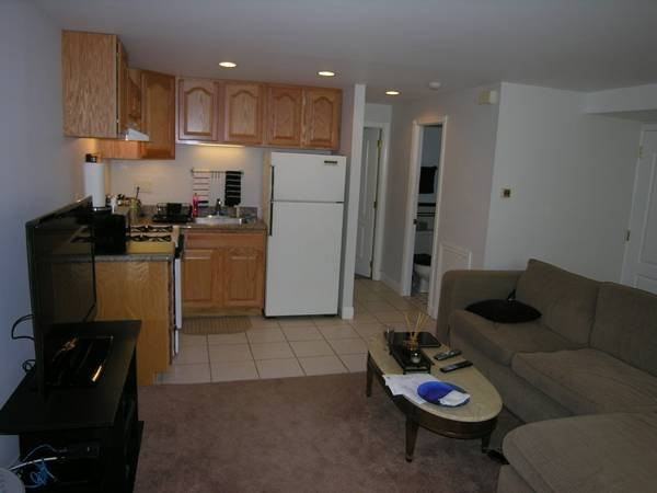 280A Greenough St #A - Photo 5 of 8