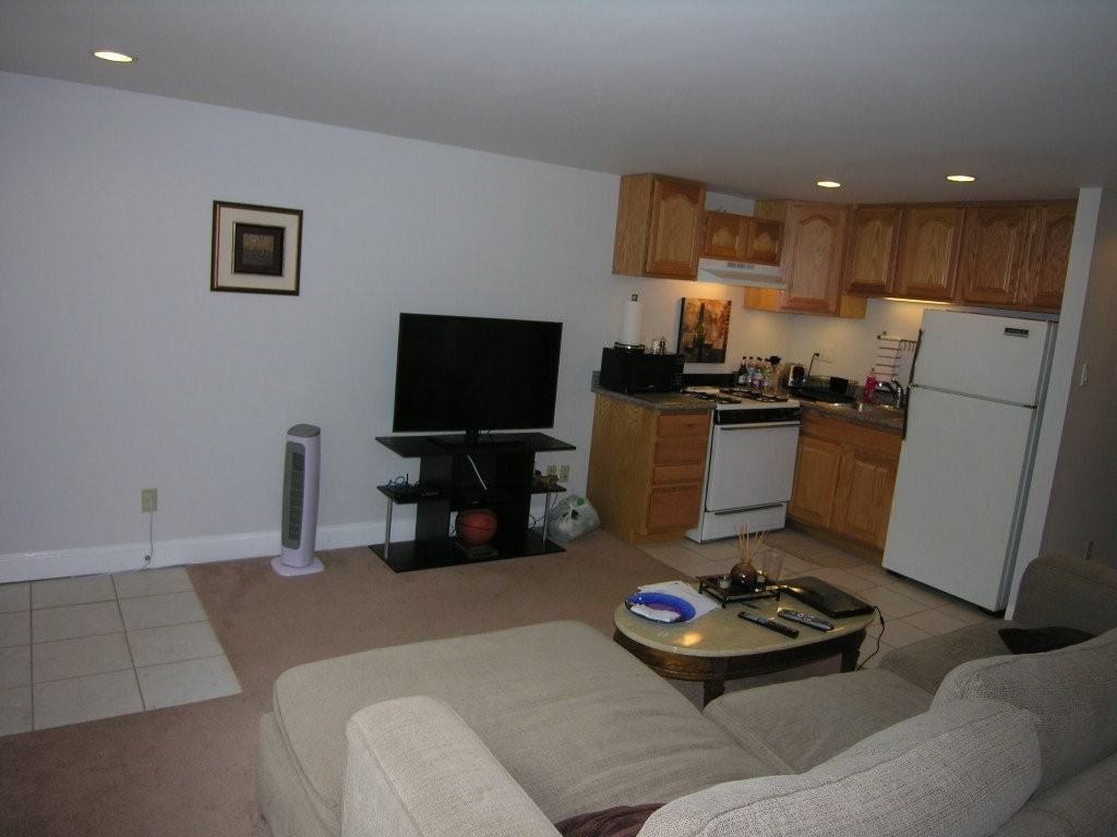 280A Greenough St #A - Photo 7 of 8