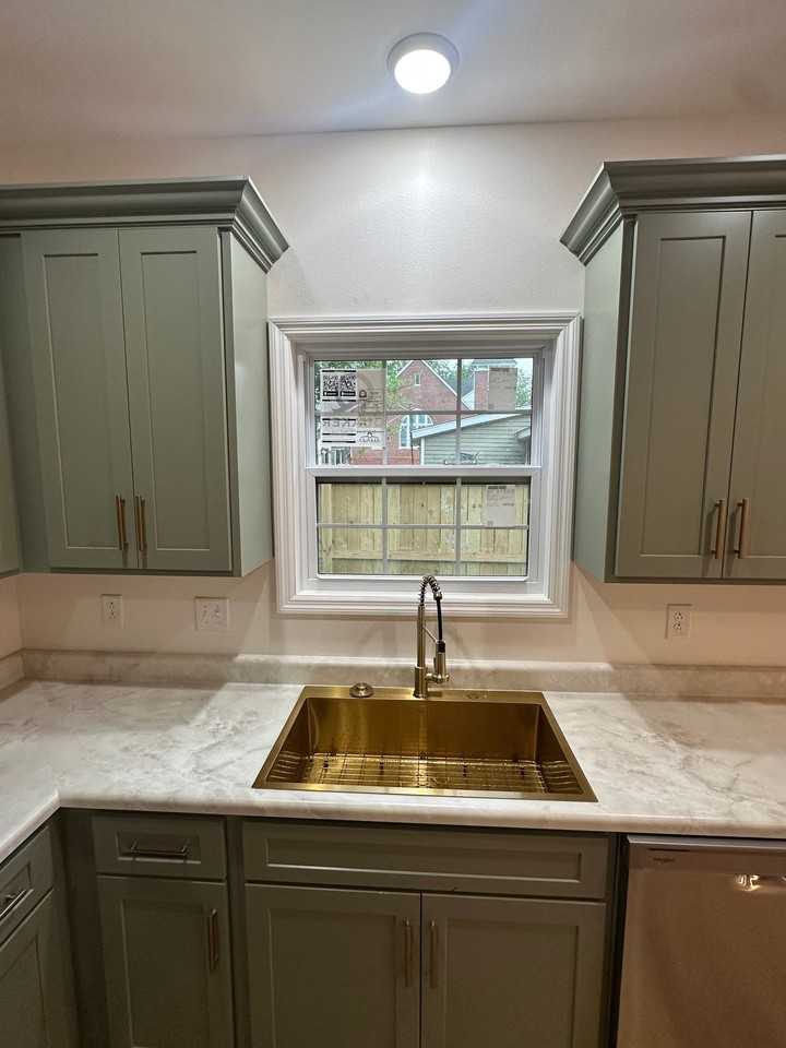 1104 Main St - Photo 4 of 19