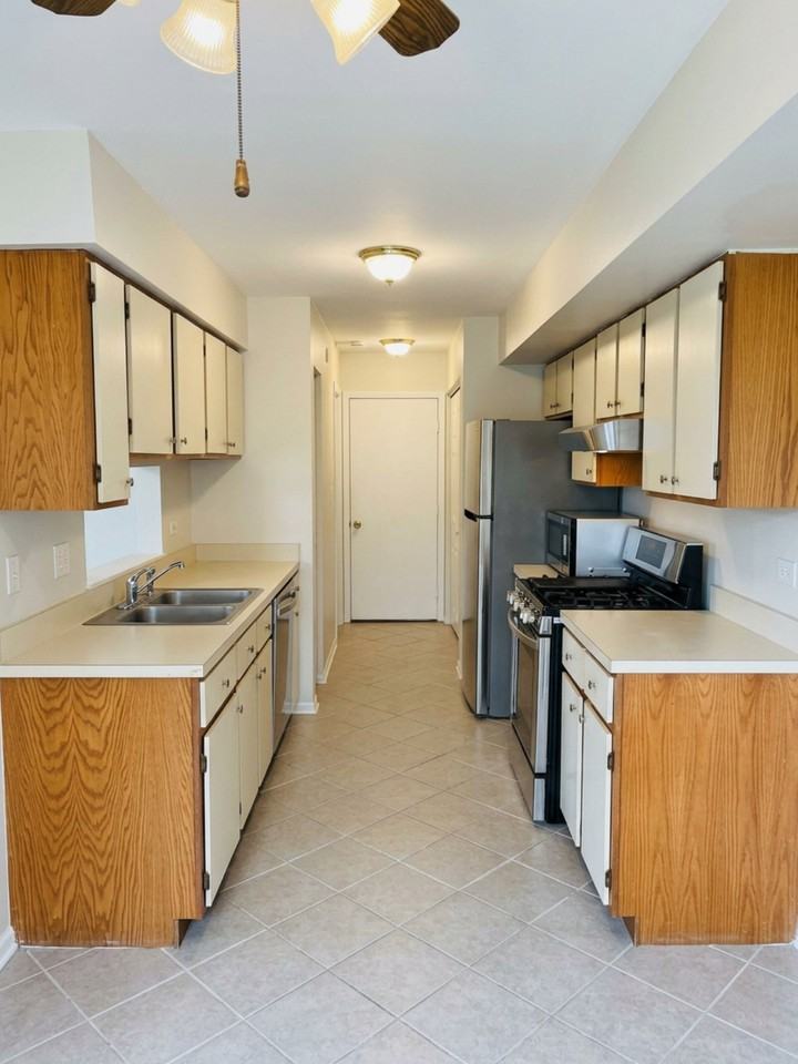 314 Wisteria Dr - Photo 4 of 19
