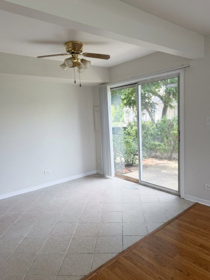 314 Wisteria Dr - Photo 5 of 19