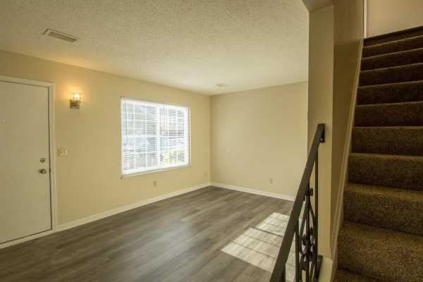 224 Pepper Tree Ln - Photo 2 of 19