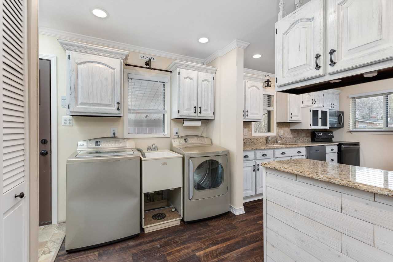31810 Briar Ln - Photo 6 of 15