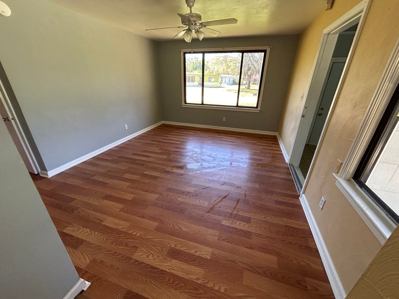 5565 Minosa Cir E - Photo 6 of 14