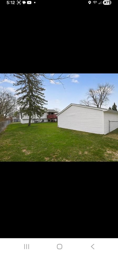 9187 N Sheldon Rd - Photo 3 of 5