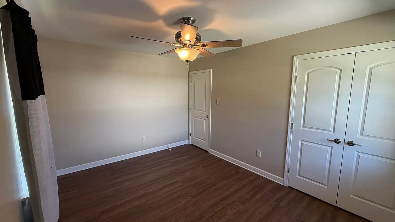 6215 Loveland St - Photo 4 of 10