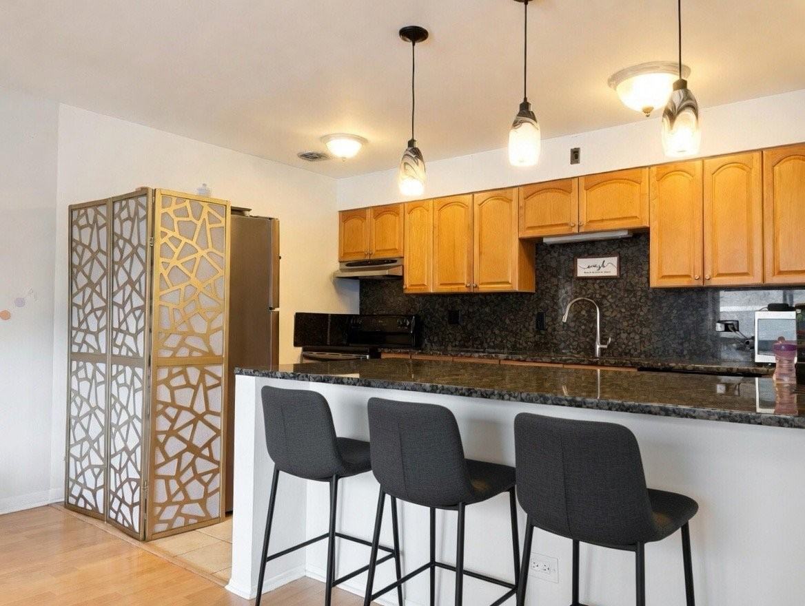 6121 N Sheridan Rd - Photo 3 of 13