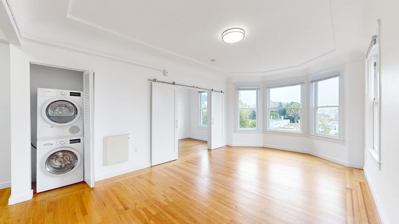 938 Hayes St #6 - Photo 2 of 9