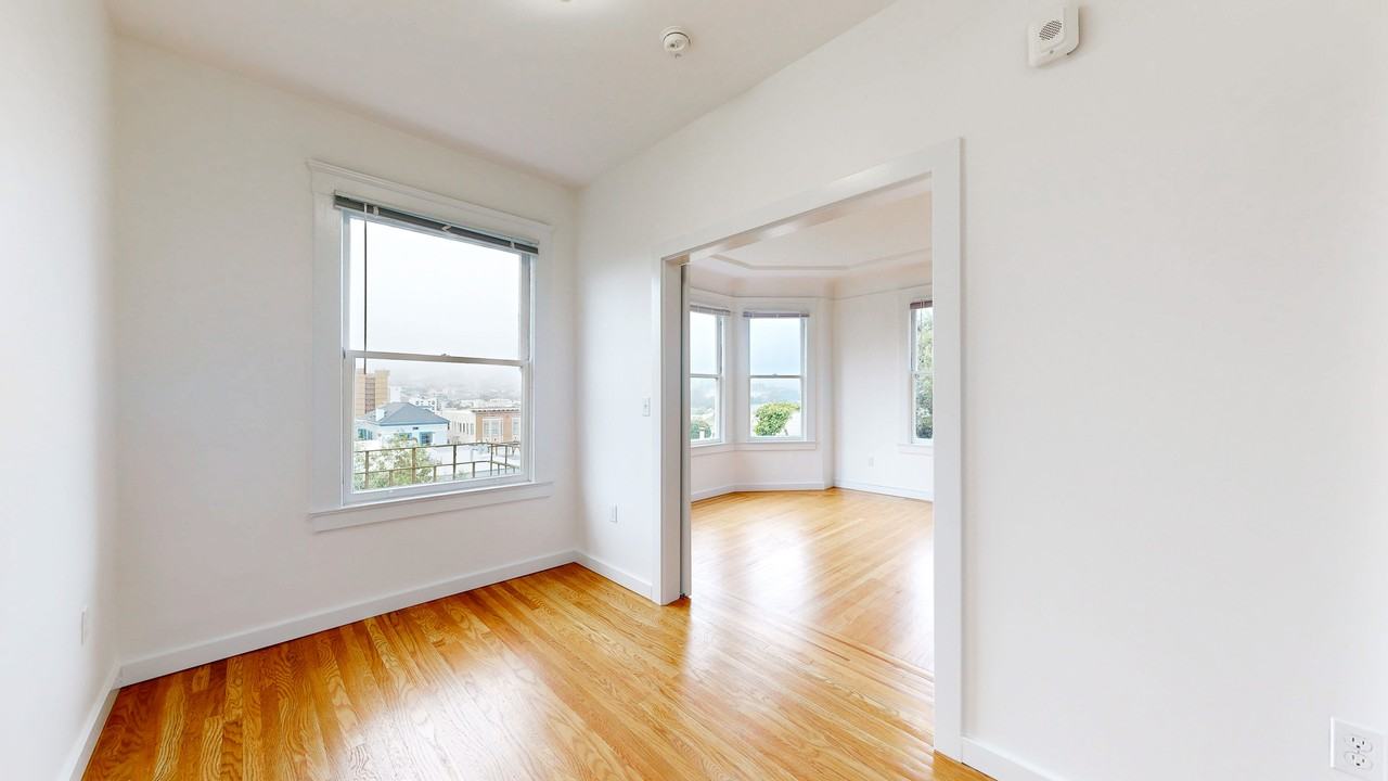 938 Hayes St #6 - Photo 6 of 9
