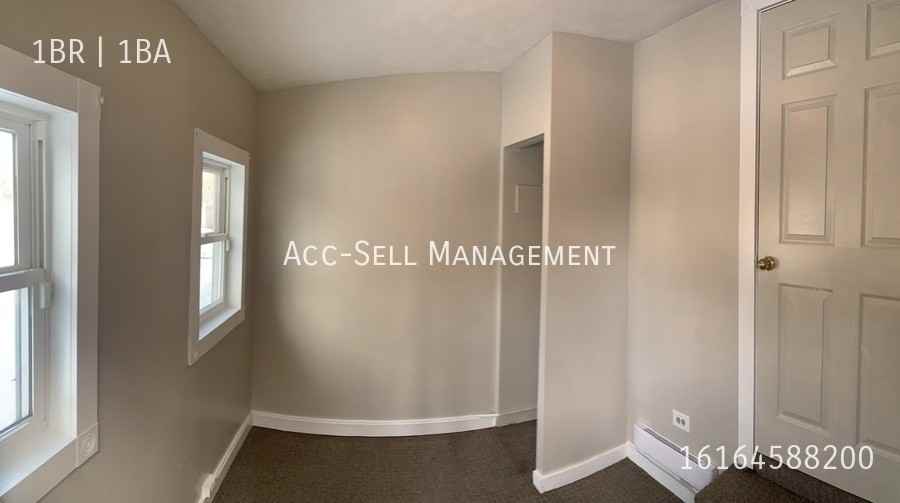 825 Evergreen St Se - Photo 5 of 9