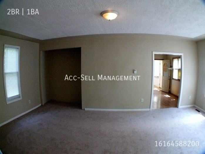 736 North Ave Ne #1 - Photo 2 of 10