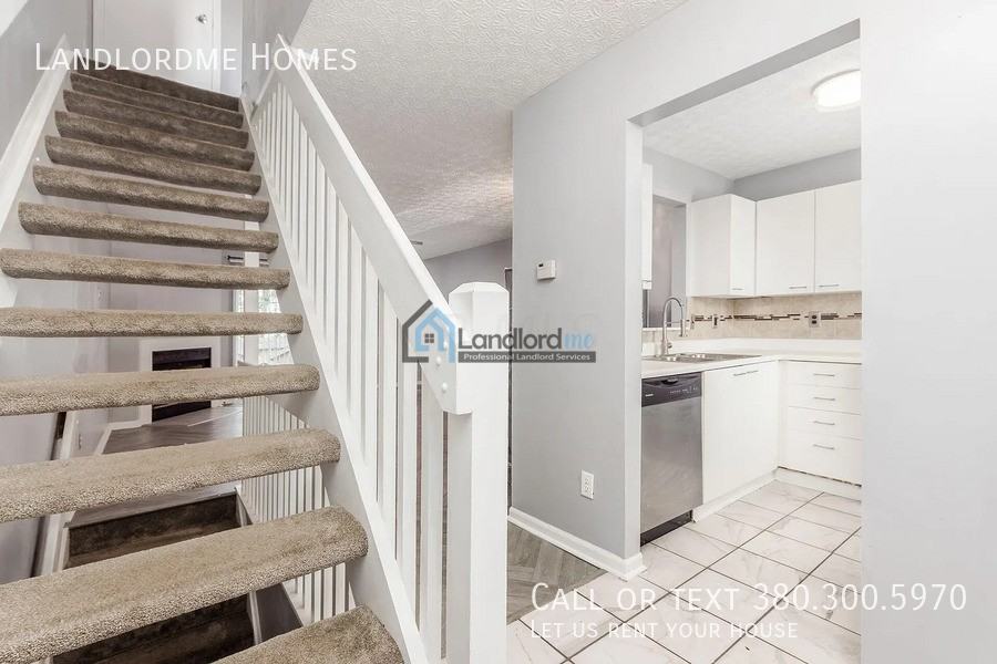 199 Macandrews Way #1 - Photo 4 of 28