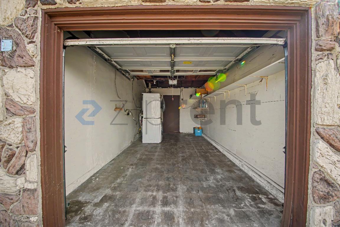 7318 Adwen St - Photo 5 of 22
