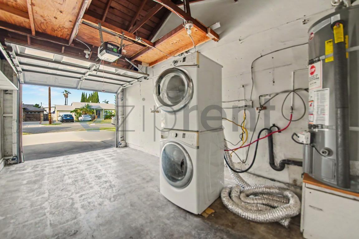 7318 Adwen St - Photo 6 of 22