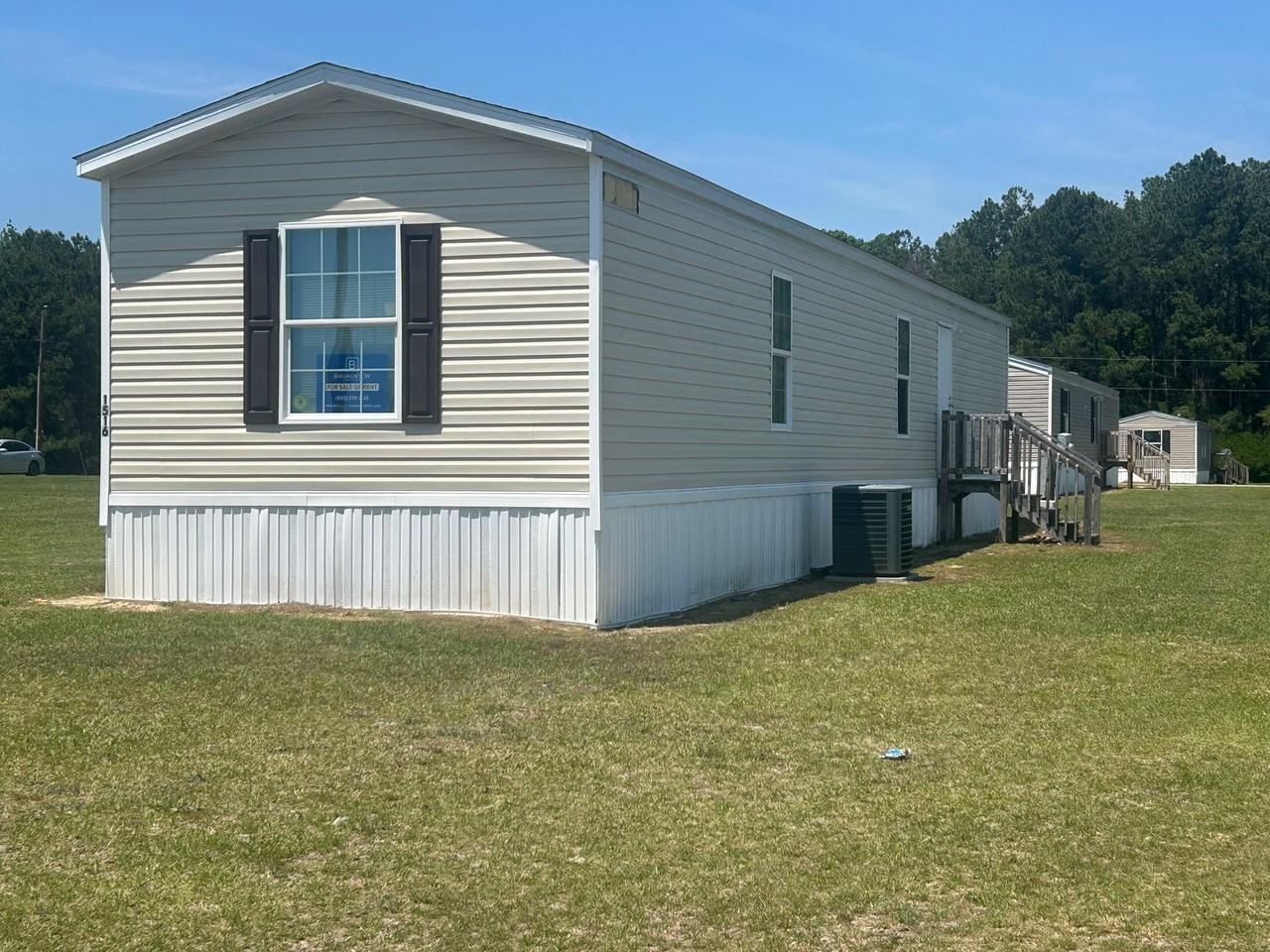 1516 Bunnys Dr - Photo 2 of 12