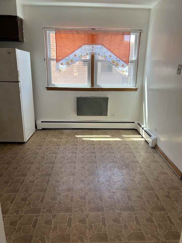 5906 W Diversey Ave #2NORTH - Photo 5 of 8
