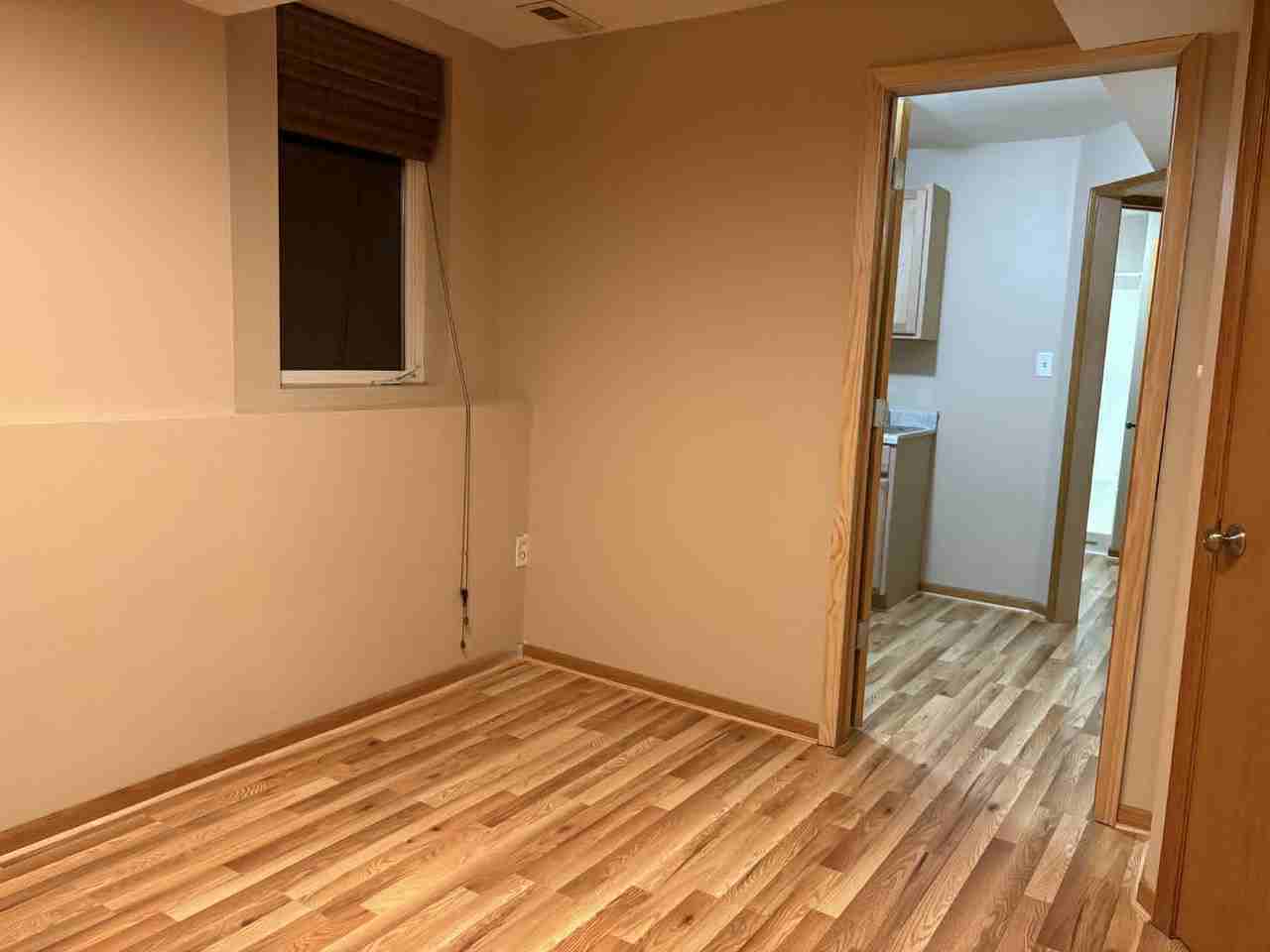 15403 Aurora Ave #1 - Photo 7 of 17