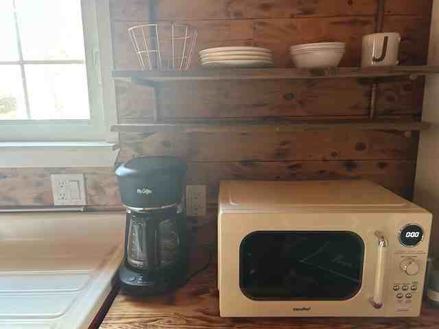 310 Jovian Dr #B - Photo 7 of 9