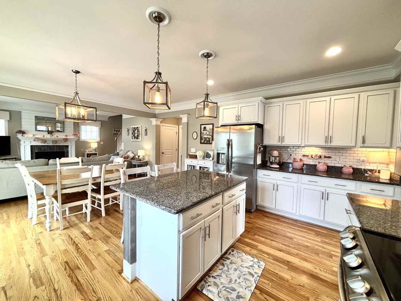 1901 Forest Ln #NA - Photo 6 of 42