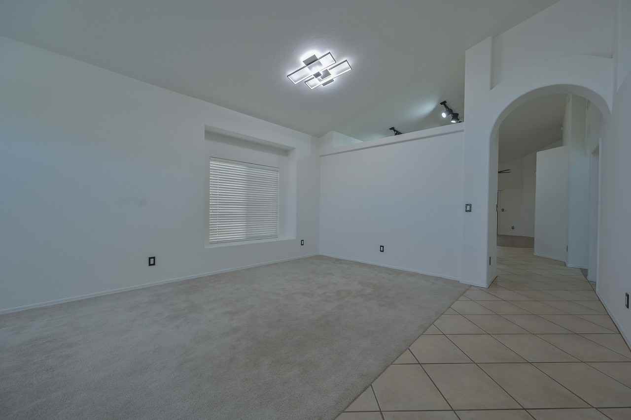 114 W Freddie Canyon Way #NA - Photo 3 of 31