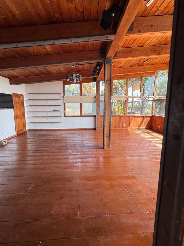 2428 Beverley Ave #A - Photo 7 of 20