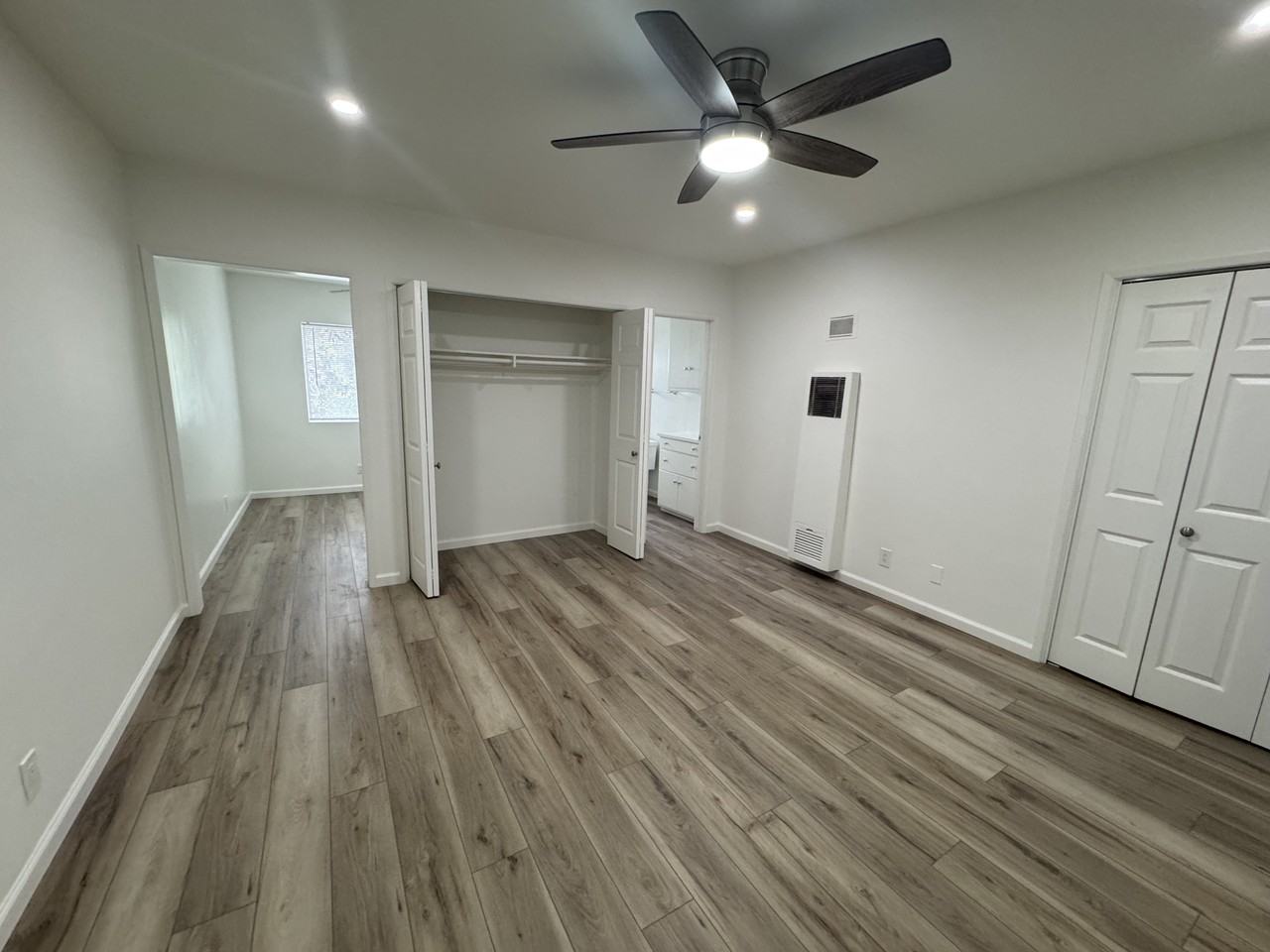 820 S Rosemead Blvd #203 - Photo 2 of 15