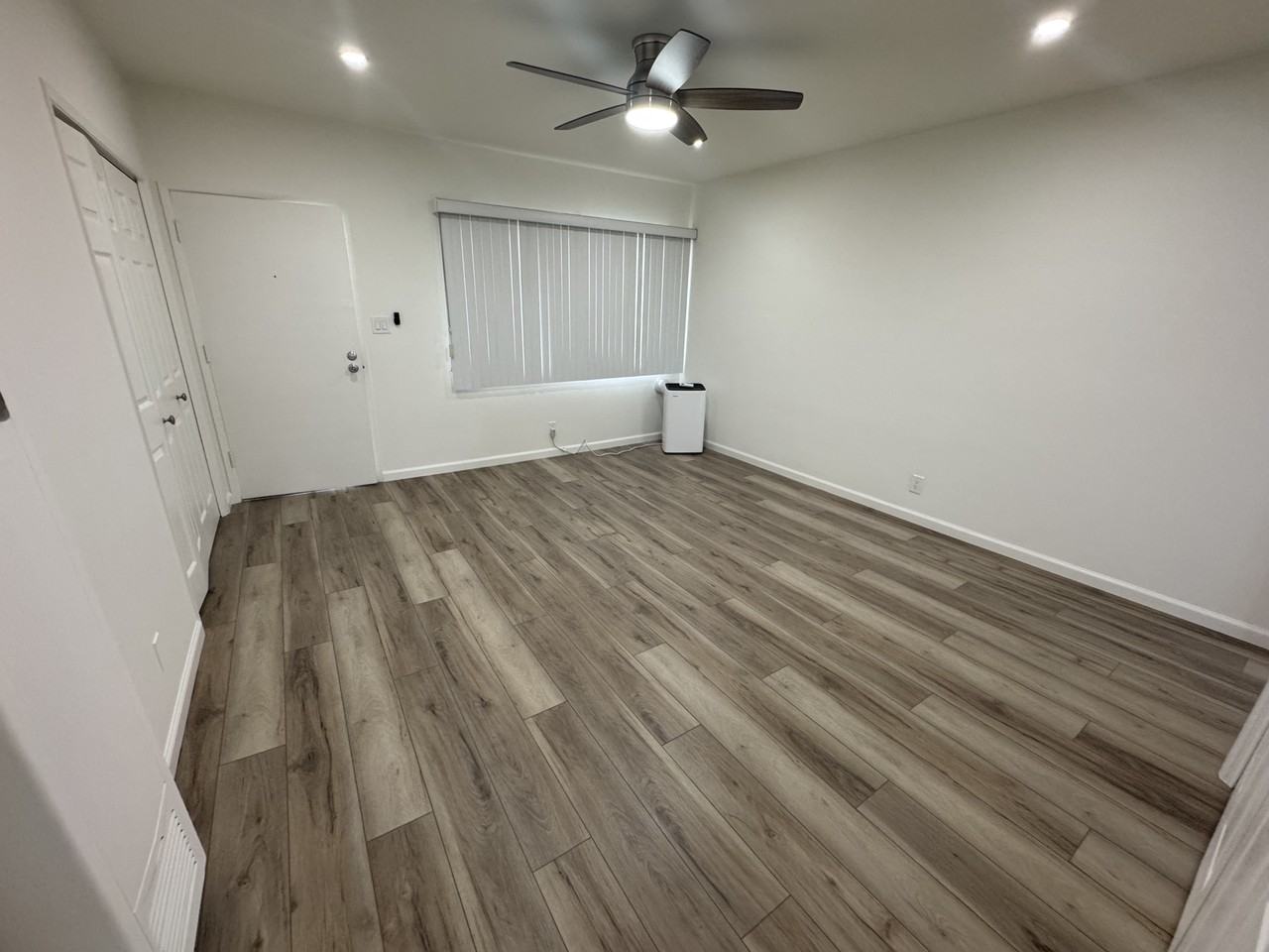 820 S Rosemead Blvd #203 - Photo 4 of 15