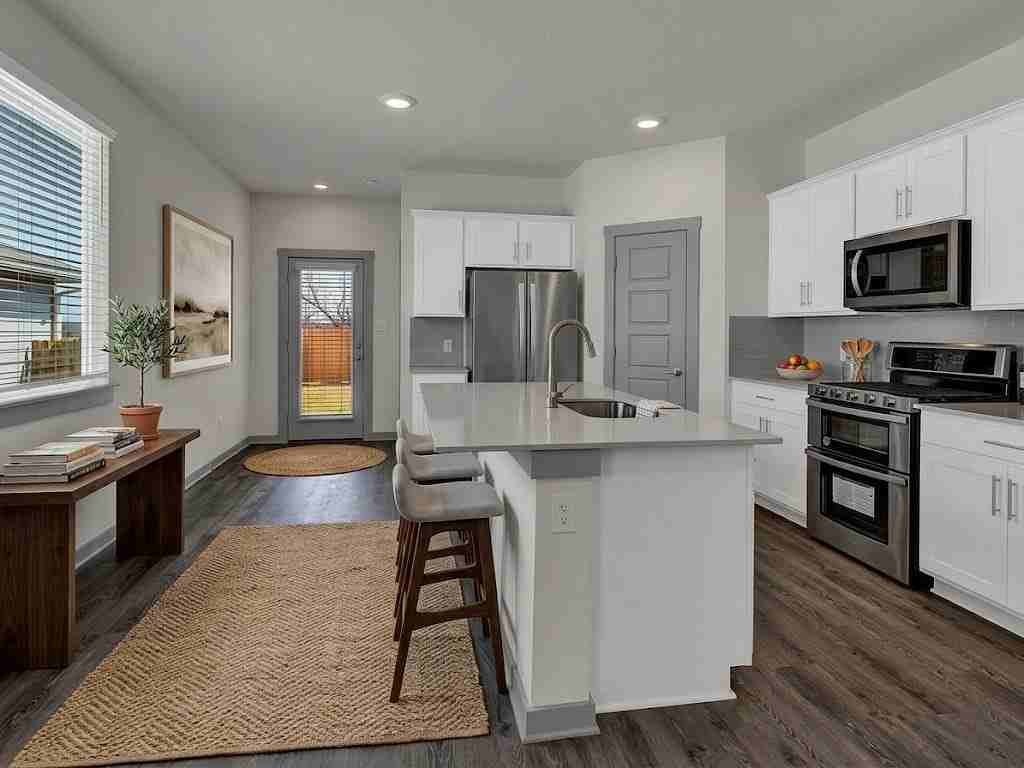 224 Millbrook Blvd #NA - Photo 6 of 17