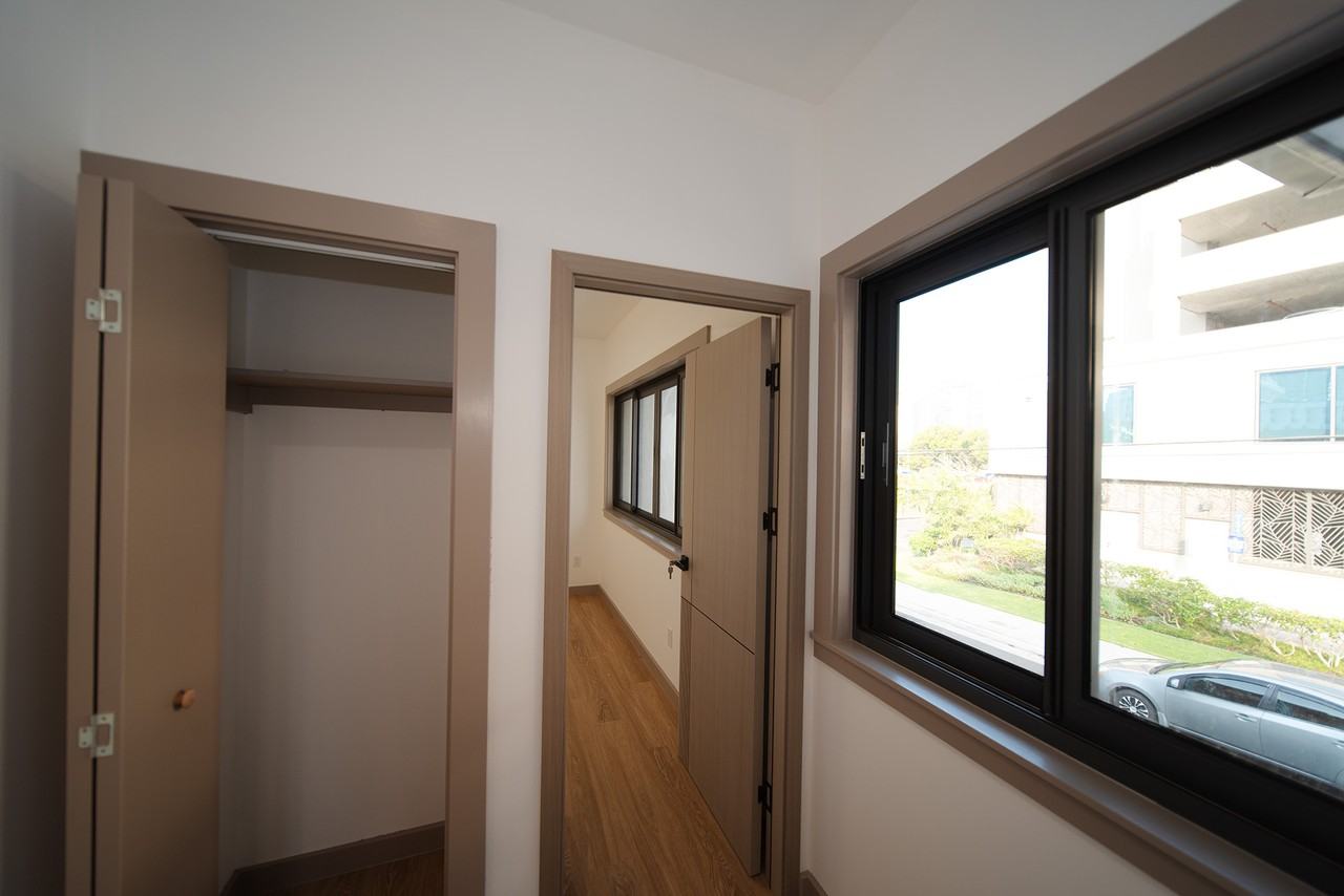 1232 Elm St #1 - Photo 6 of 10