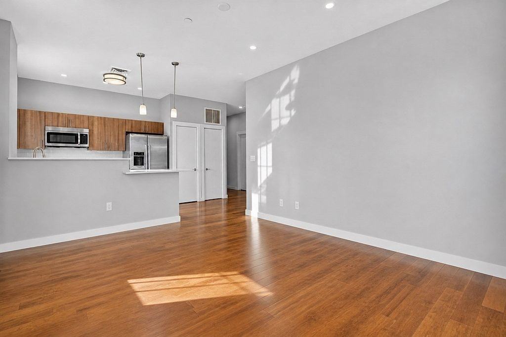 45 1st Ave #401 - Photo 2 of 9