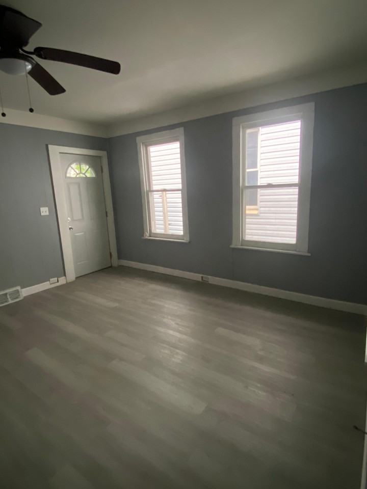 10703 Lee Ave #1 - Photo 3 of 15