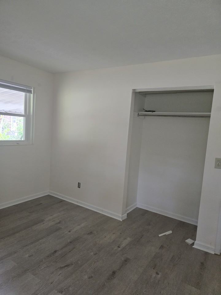 941 Wittenberg Dr #B - Photo 4 of 6