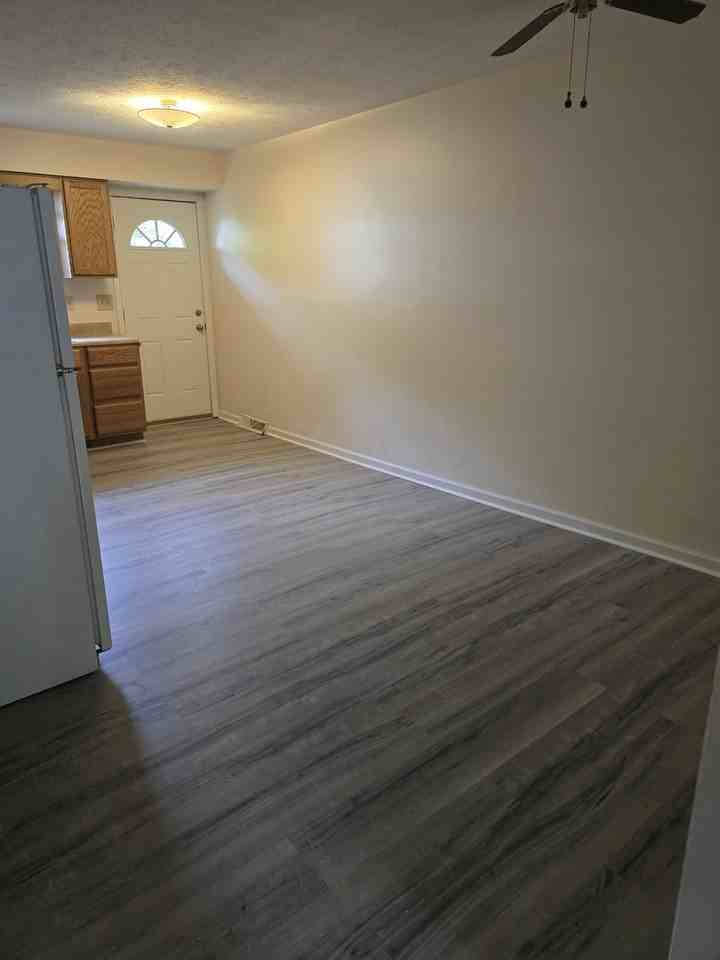 941 Wittenberg Dr #B - Photo 6 of 6