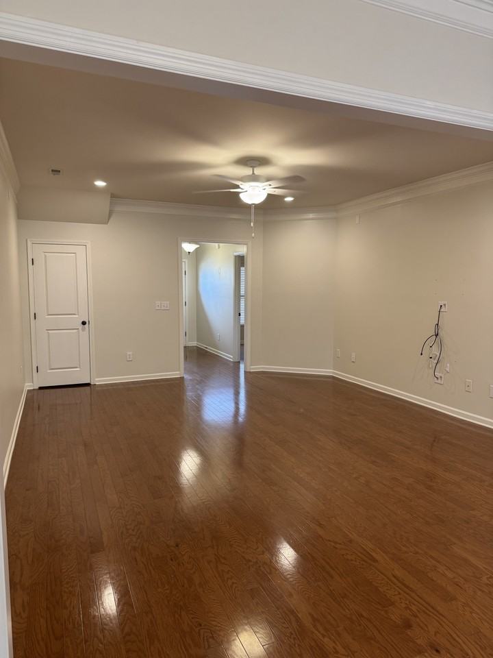 119 Windsor Hill Rd Sw #119 - Photo 3 of 18