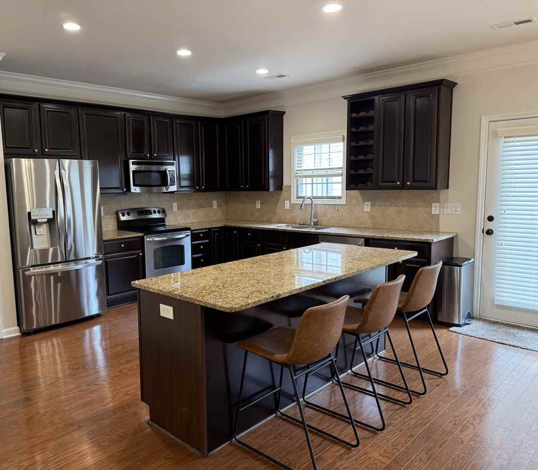 119 Windsor Hill Rd Sw #119 - Photo 4 of 18