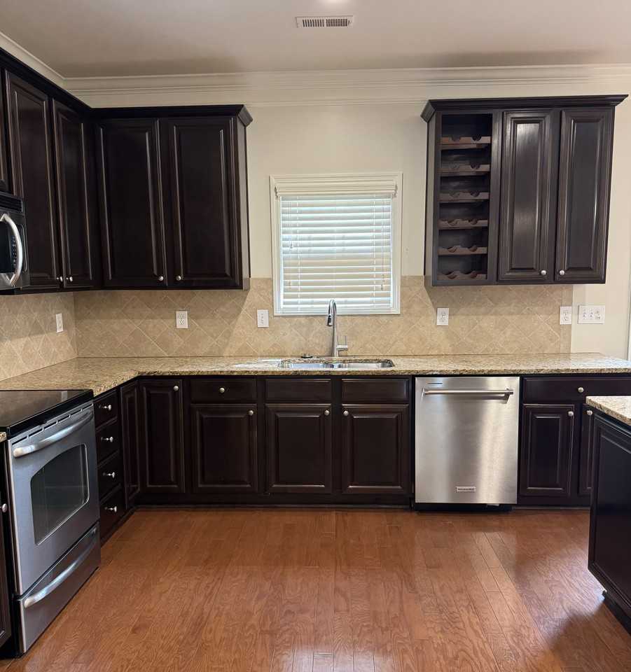 119 Windsor Hill Rd Sw #119 - Photo 5 of 18