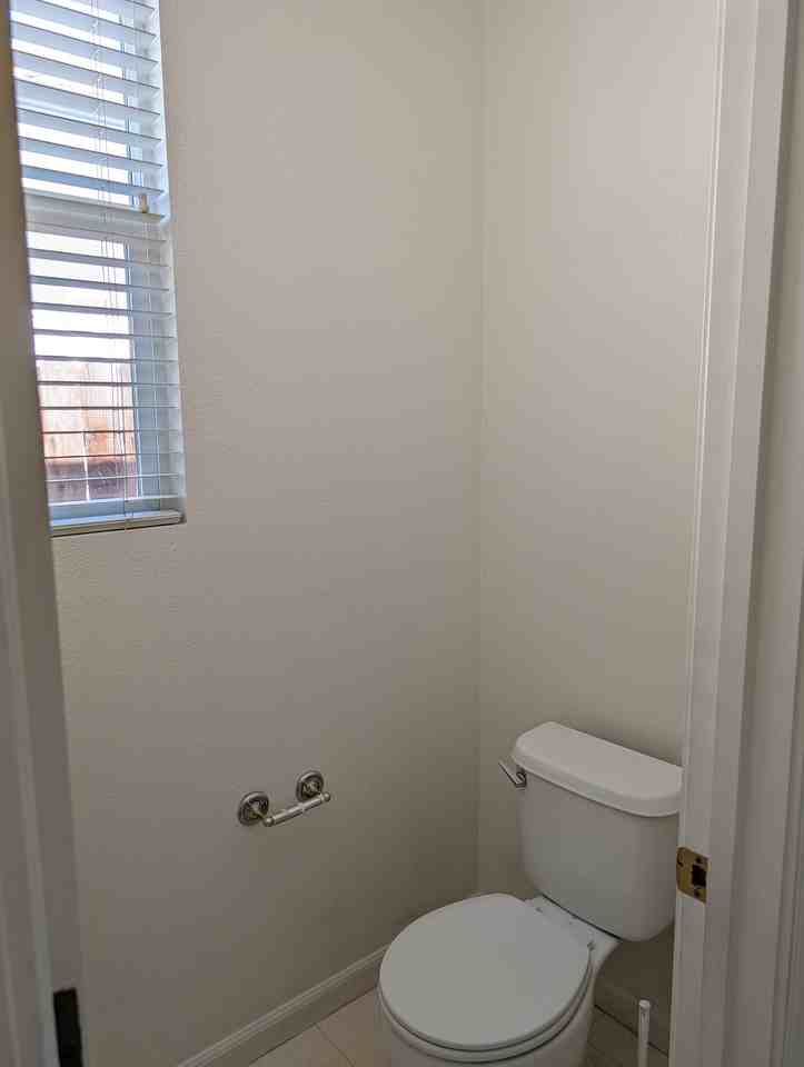 3228 Inverness St #NA - Photo 7 of 7