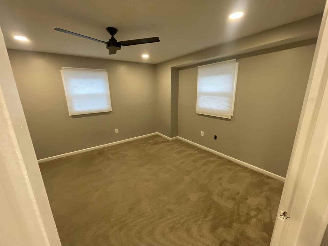 8621 Woodward Ave - Photo 4 of 23