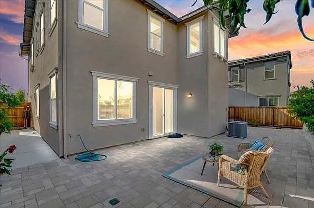 1646 South Macias Place - Photo 2 of 13