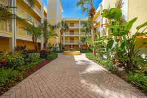 featured image of 255 W End Dr