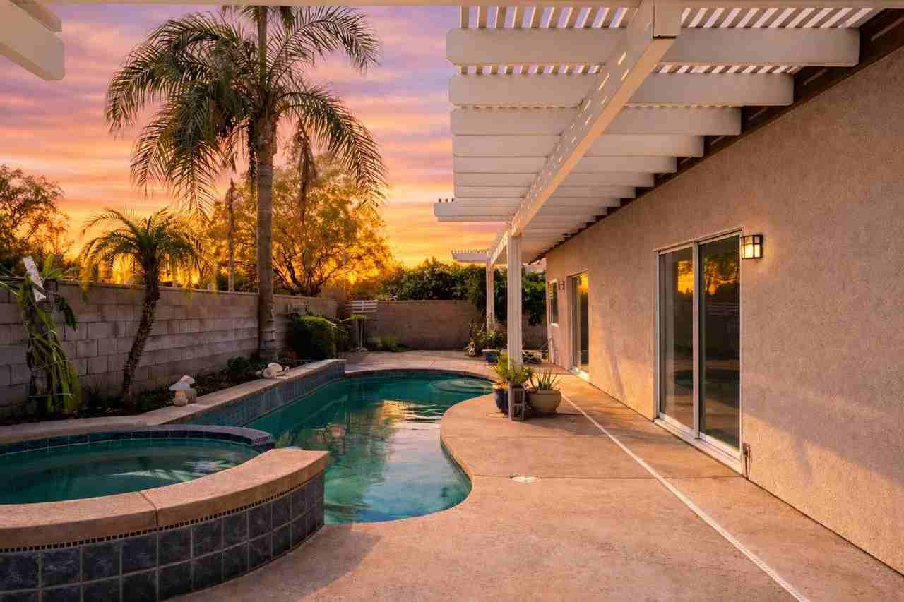 78715 Naples Dr - Photo 2 of 31