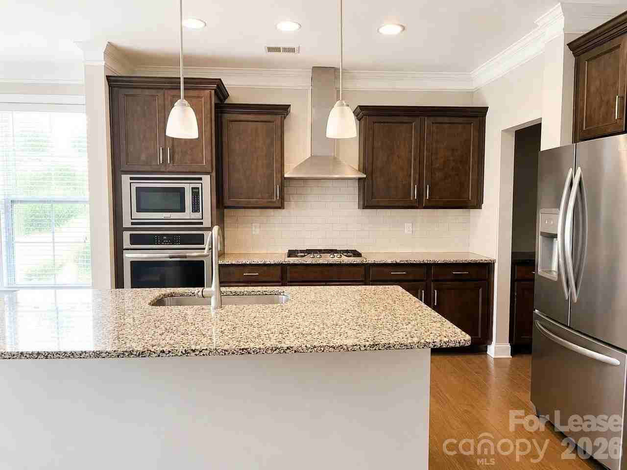 1320 Rainier Dr - Photo 4 of 20
