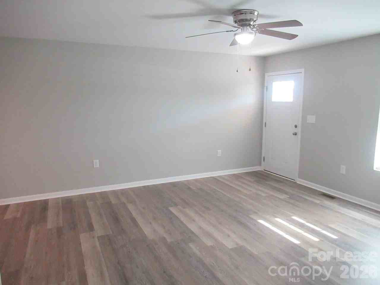 403 Northbrook Iii School Rd - Photo 7 of 19