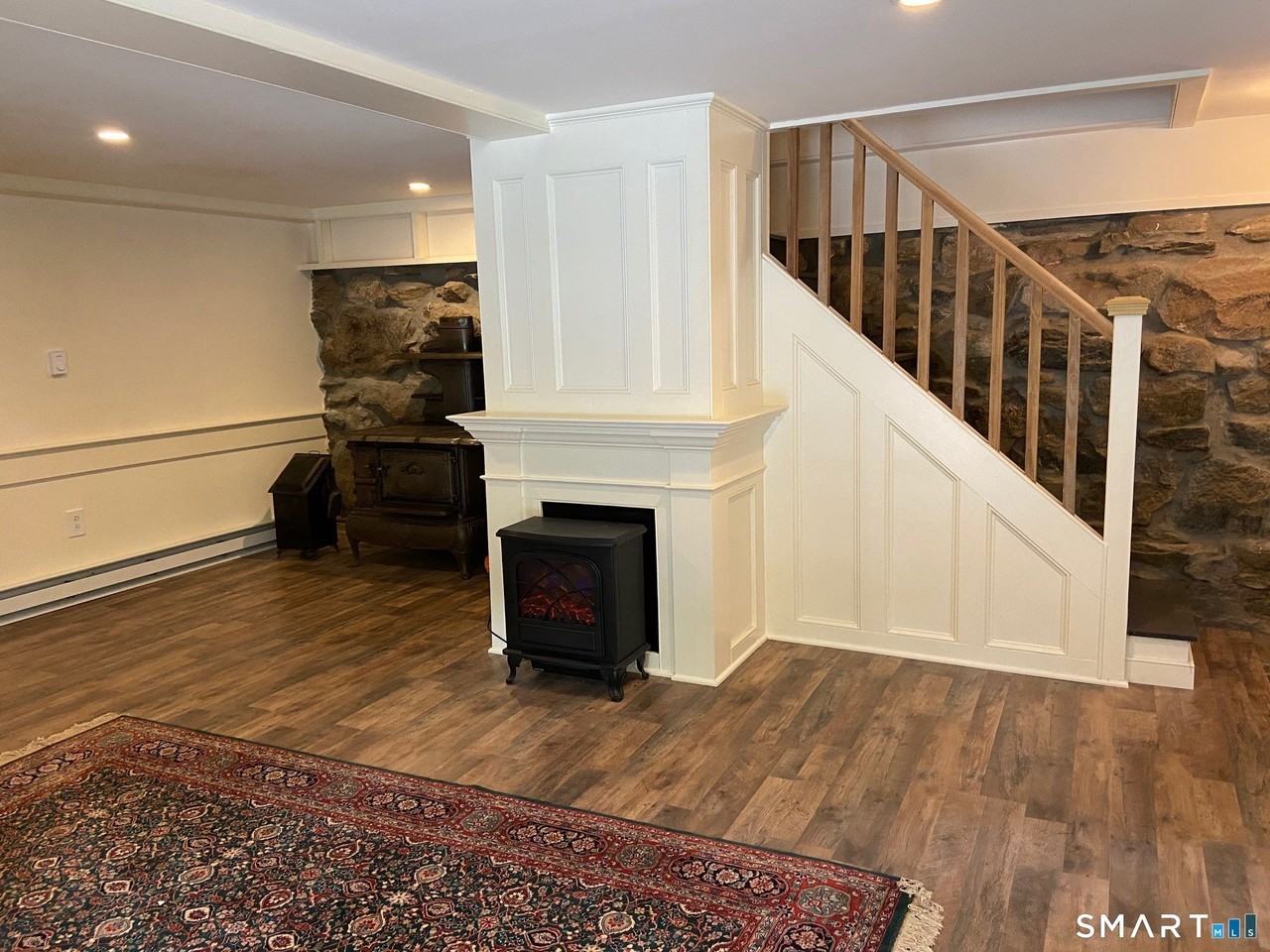95R Saybrook Rd - Photo 4 of 17