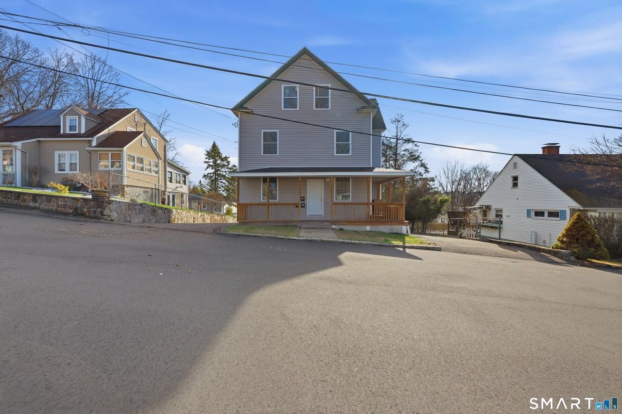 23 Dunn Ave #2 - Photo 2 of 10