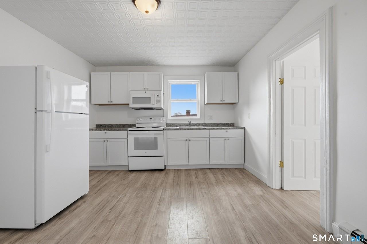 23 Dunn Ave #2 - Photo 3 of 10