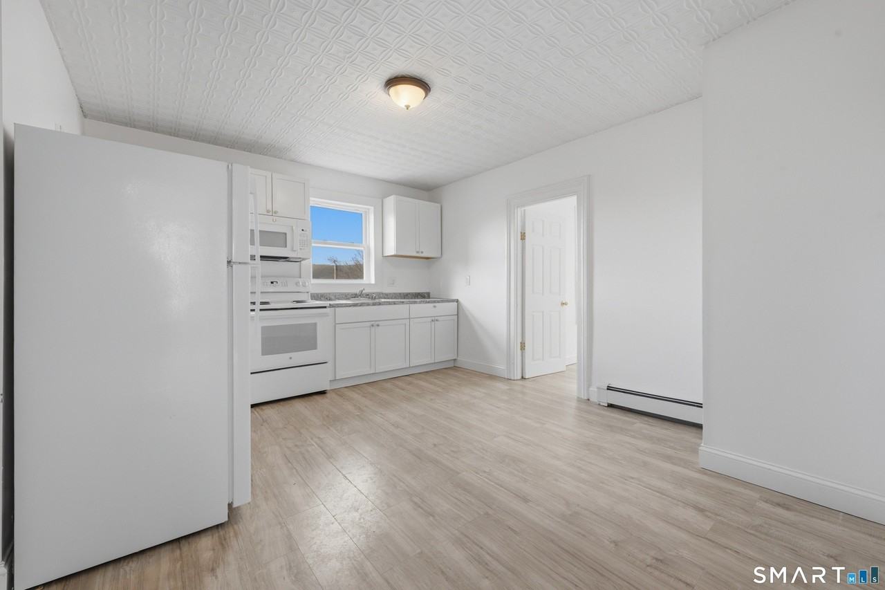23 Dunn Ave #2 - Photo 4 of 10