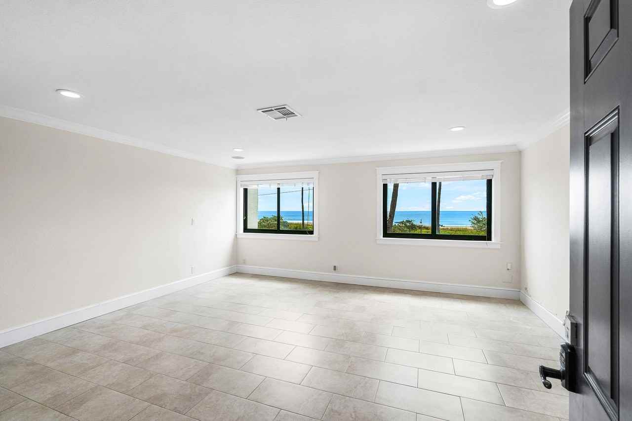 250 S Ocean Blvd